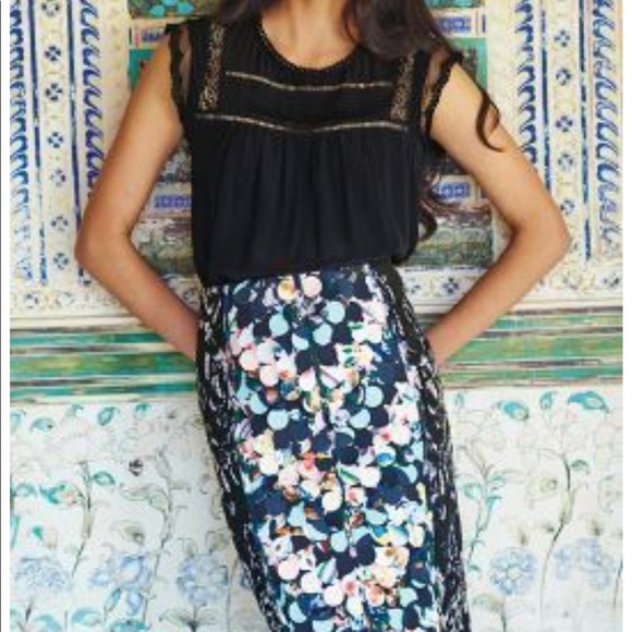 Anthropologie Dresses & Skirts - Rainbow petal skirt